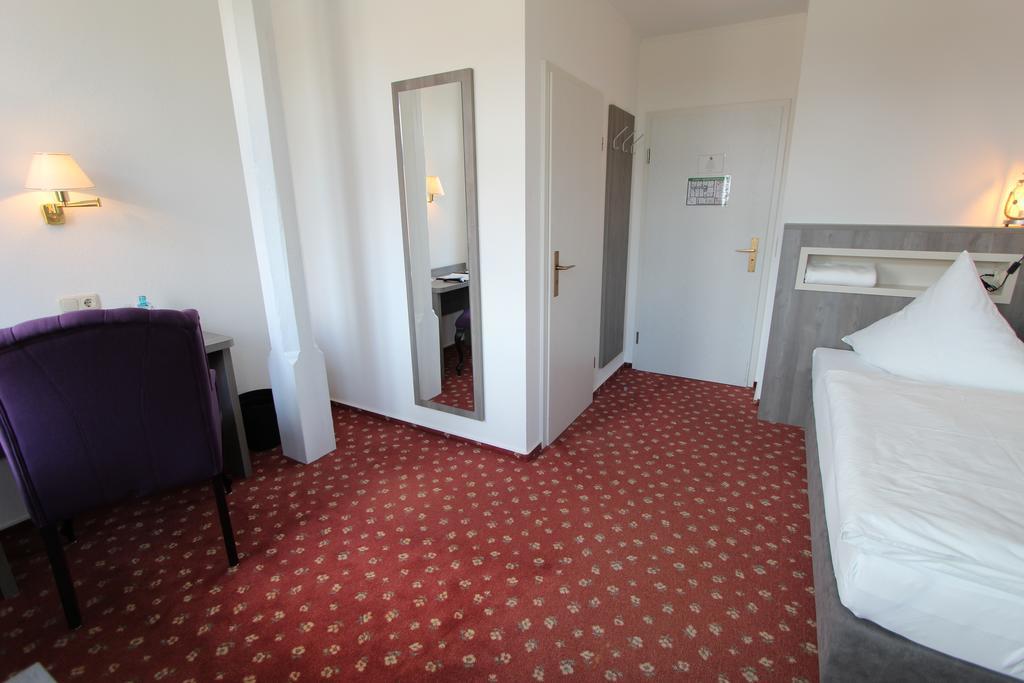 Hotel Thormaehlen Bliestorf Стая снимка